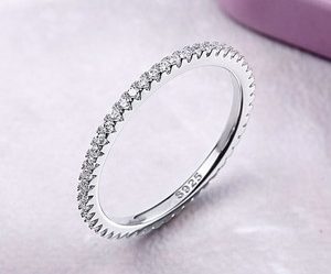 Inel din argint 925 elegant cu pietre de zirconiu Clear Crystal Band