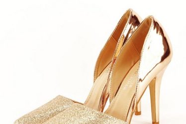 Pantofi dama eleganti stiletto cu toc subtire decupati cu sclipici Megan Champagne