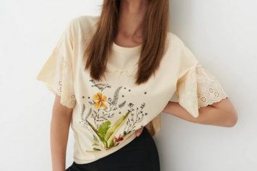 Bluza dama de vara din bumbac cu maneci clopot si imprimeu floral Crem